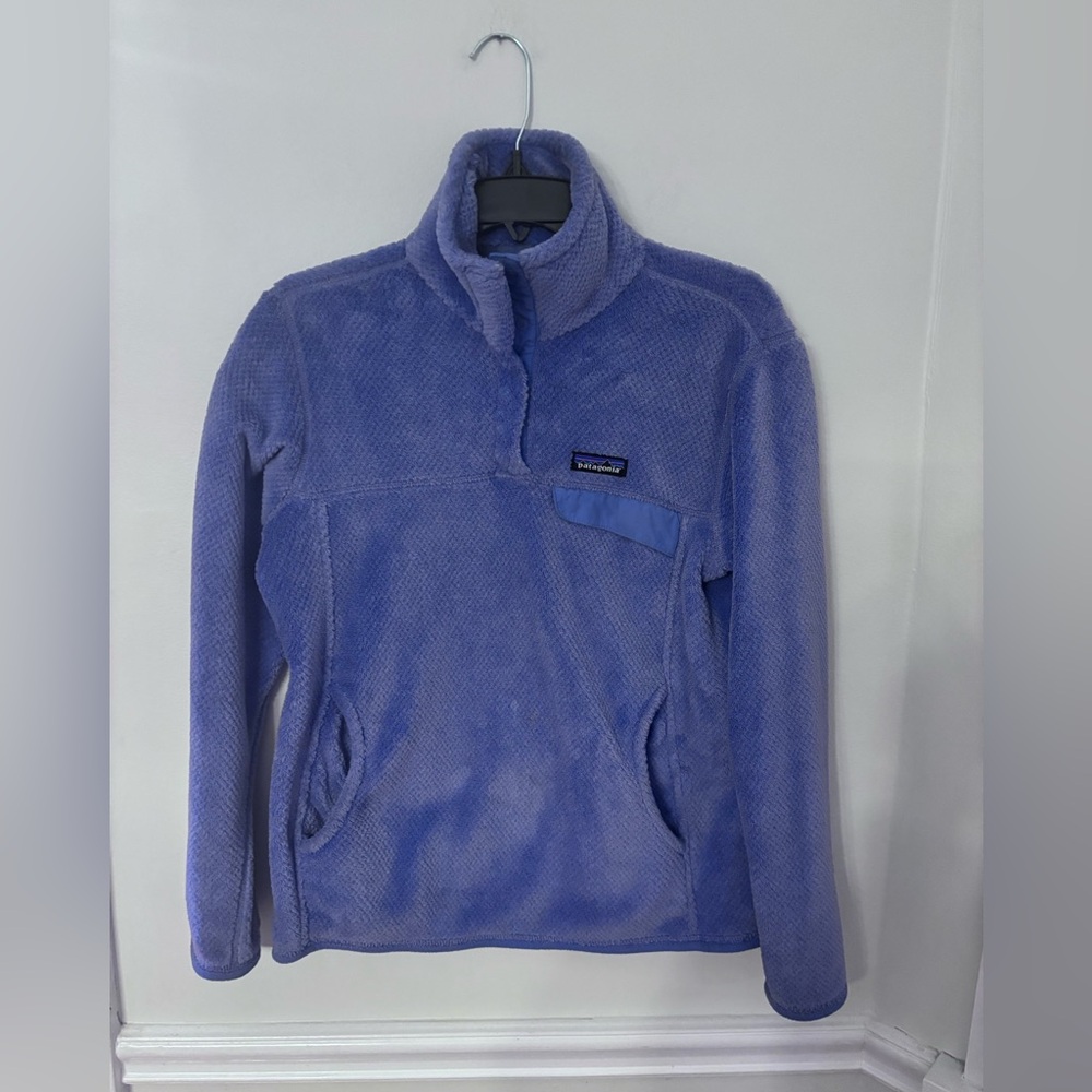 Patagonia periwinkle fleece pullover